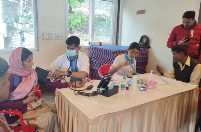 लायंस क्लब मसूरी हिल्स एवं सद्भावना के संयुक्त प्रयास से निशुल्क स्वास्थ्य जांच शिविर का आयोजन किया गया , 150 मरीजों का स्वास्थ्य परीक्षण किया गया।