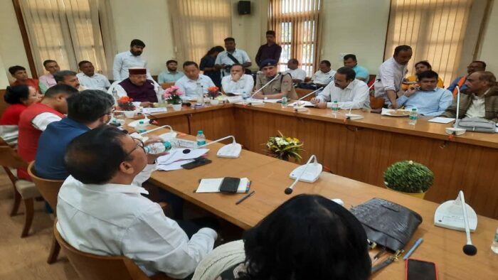 सतपाल महाराज ने कुमाऊं के पदाधिकारियों की समीक्षा बैठक की, 24 करोड़ की योजनाओं का लोकार्पण व शिलान्यास किया