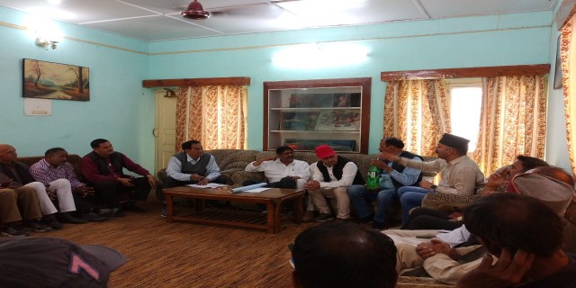 लखवाड़ परियोजना से प्रभावित किसानों ने मुआवजे की मांग की