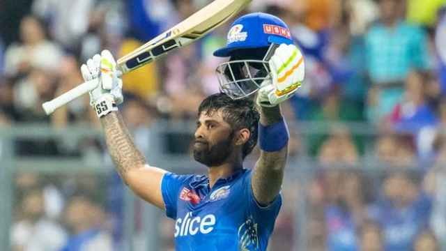 सूर्यकुमार के शतक की बदौलत मुंबई ने गुजरात को 27 रन से हराया