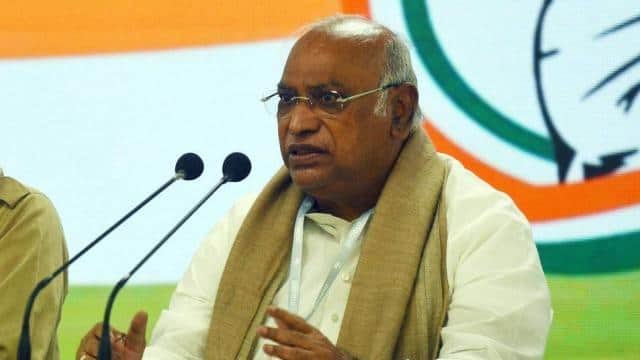 कांग्रेस अध्यक्ष मल्लिकार्जुन खरगे की मुश्किलें बढी , संगरूर कोर्ट ने मानहानि केस में जारी किया समन
