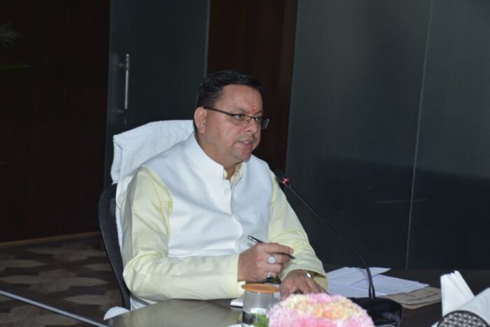 धामी सरकार की कैबिनेट बैठक में 16 प्रस्तावों को मिली मंजूरी, पुरुषों को भी मिलेगा चाइल्ड केयर लीव