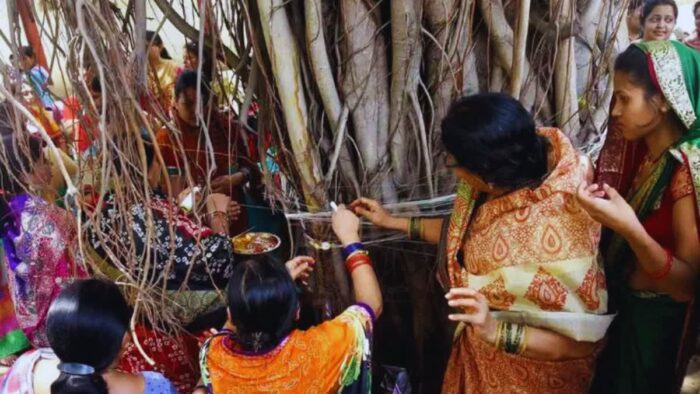 वट सावित्री व्रत 2023: सर्व सिद्धि योग बन रहा है वट सावित्री व्रत पर , जानिए शुभ मुहूर्त और पूजा विधि