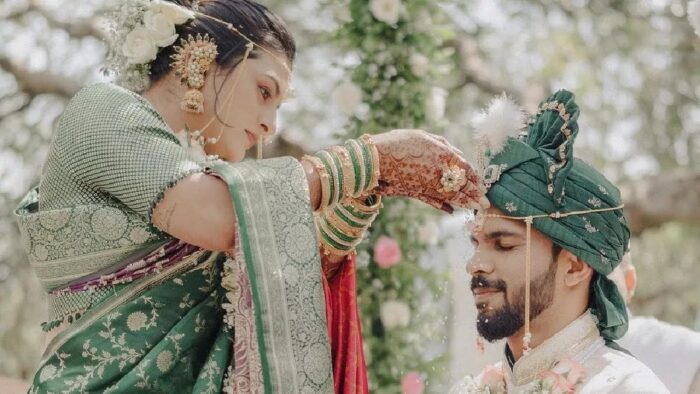 ऋतुराज गायकवाड़ शादी की तस्वीरें: ऋतुराज गायकवाड़ शादी के बंधन में बंधे, महाराष्ट्र के क्रिकेटर के साथ सात फेरे लिए