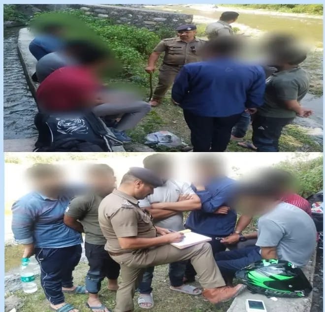 उत्तराखंड : शराब के नशे में सार्वजनिक स्थलों पर अब नहीं होगा हंगामा , पुलिस ने 12 लोगों को सबक सिखाया।