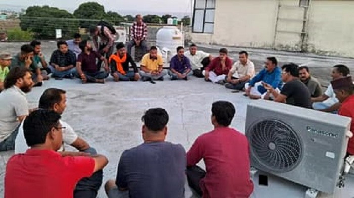 उत्तराखंड : हिंदू युवतियों को प्रेमजाल में फंसाकर धर्म परिवर्तन कर शादी करने का दबाव बनाया , जौलीग्रांट में आरोपी युवक को पकड़कर पीटा