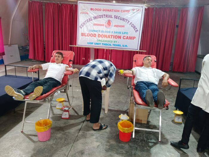 CISF के जवानों ने रक्तदान किया