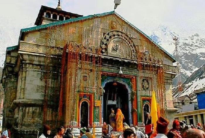 केदारनाथ मंदिर : गर्भगृह में हुआ विवाद सोने की परत चढ़ाने को लेकर , बद्री-केदार मंदिर समिति ने बताया साजिश का हिस्सा