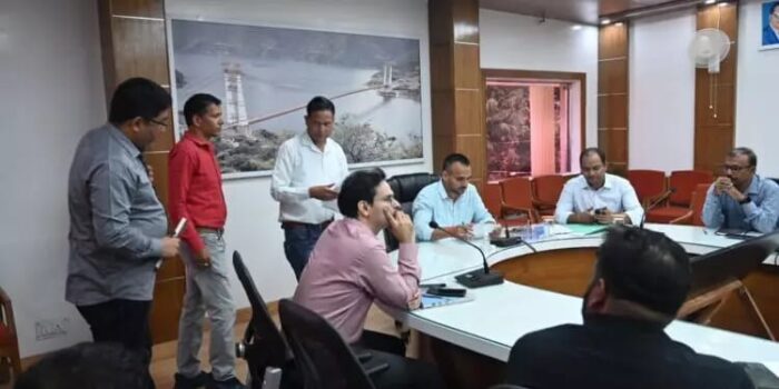 जनसभा कार्यक्रम में जिलाधिकारी डॉ. सौरभ गहरवार ने समस्याएं सुनीं