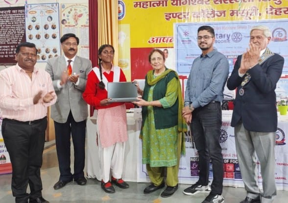 मेधावी छात्र-छात्राओं को रोटरी क्लब मसूरी ने किया सम्मानित
