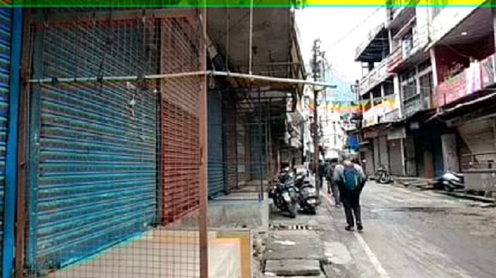 उत्तरकाशी : पुरोला में फेरीवालों के प्रवेश पर पूर्ण प्रतिबंध, सैलून में पुरुष नहीं काटेंगे महिलाओं के बाल