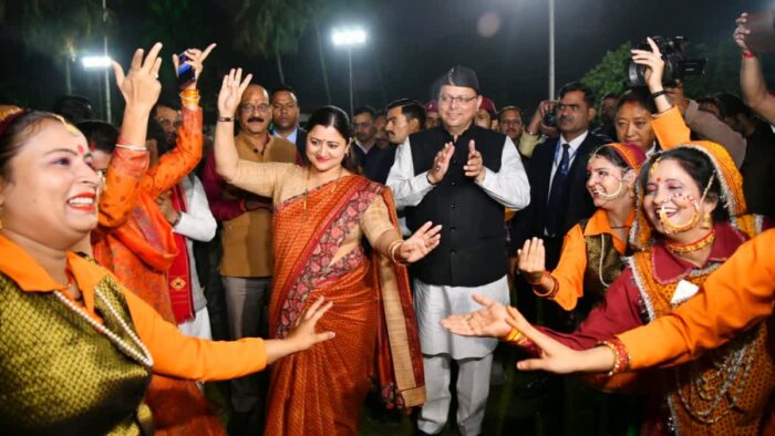 उत्तराखंड में अब महिलाएं भी कर सकेंगी नाइट शिफ्ट, धामी कैबिनेट ने लिया बड़ा फैसला