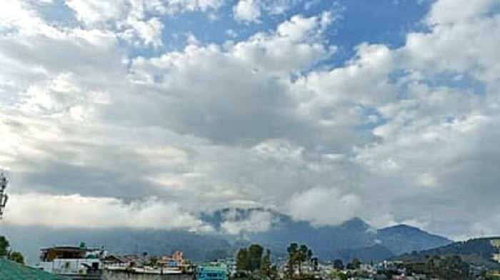 उत्तराखंड: उत्तराखंड के 300 गांव महाराष्ट्र के रामगढ़ की तरह खतरे में, पुनर्वास की फाइलो को मंजूरी नहीं मिली