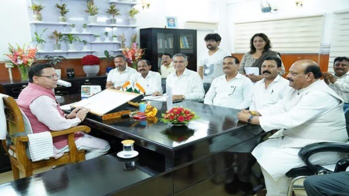 प्रीतम सिंह ने कांग्रेस प्रतिनिधियों के साथ सीएम धामी से की मुलाकात, ये है वजह