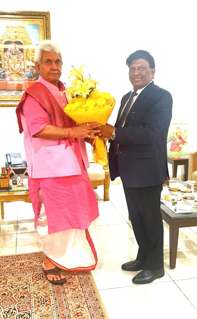 NHPC and THDC Chairman R.K. Vishnoi meets Jammu and Kashmir Lieutenant Governor