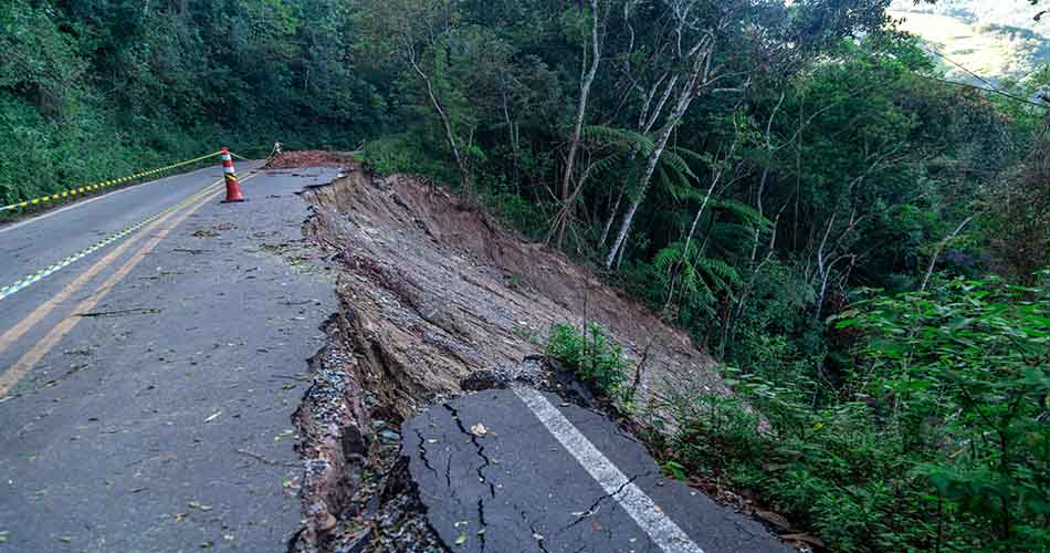 Active landslide areas continue to collapse