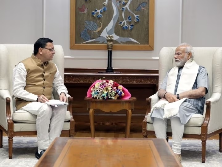 उत्तराखंड : सीएम धामी ने दिल्ली में पीएम मोदी से की मुलाकात, देहरादून मेट्रो के लिए मंजूरी का अनुरोध किया