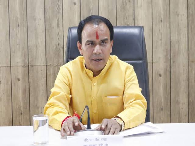 निर्माण कार्यों में देरी बर्दाश्त नहीं की जायेगीः डॉ. धन सिंह रावत