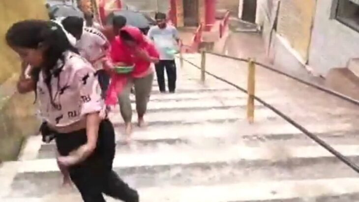 बारिश ने दिखाया प्रचंड रूप, टपकेश्वर महादेव मंदिर की सीढ़ियां डूबीं, मसूरी देहरादून जाने का रास्ता खुला