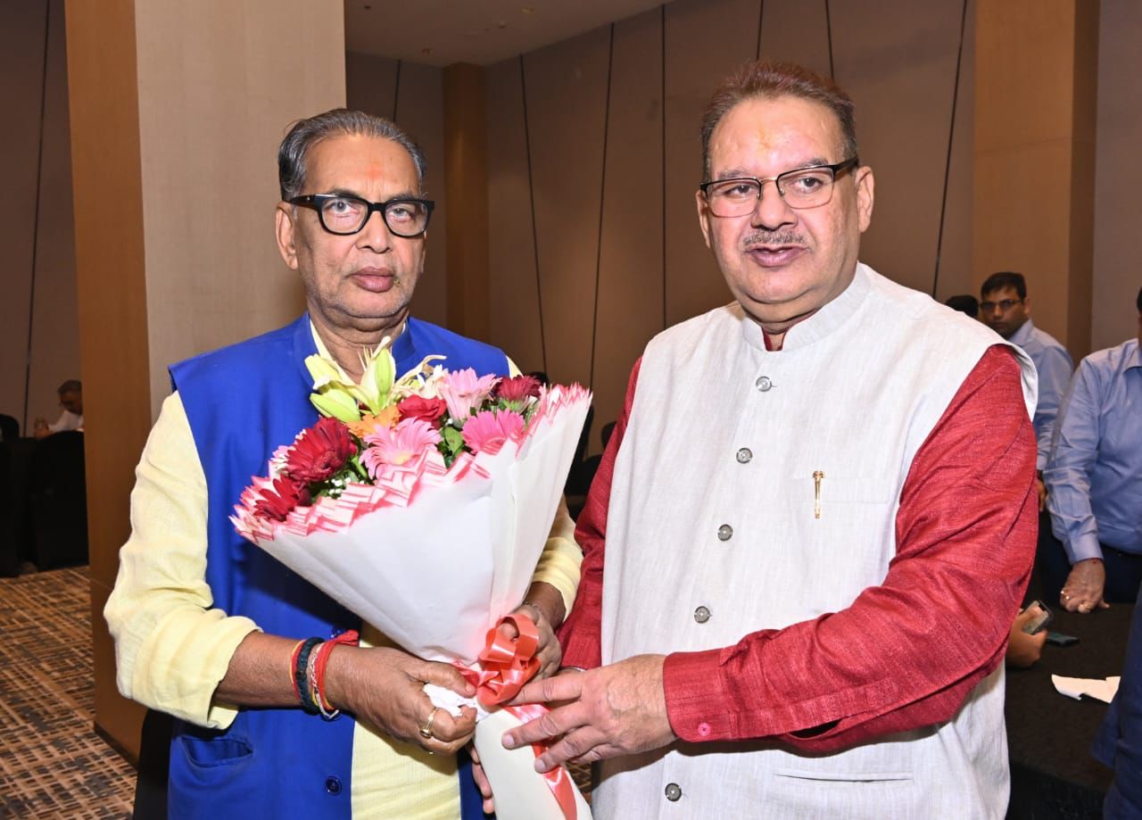 Minister Joshi met Railway Standing Committee Chairman Radha Mohan Singh