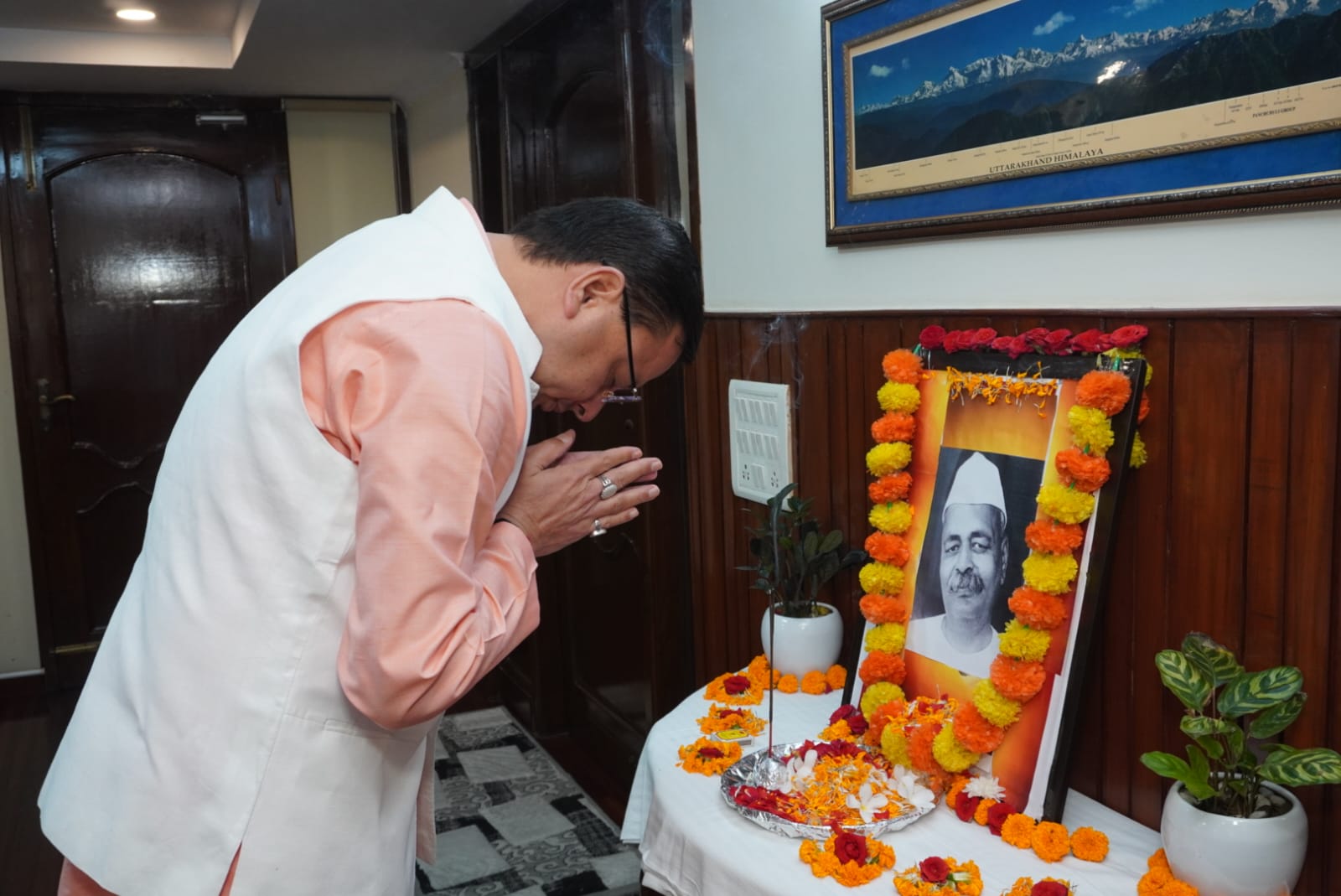 CM pays tribute to Pandit Govind Ballabh Pant on his birth anniversary