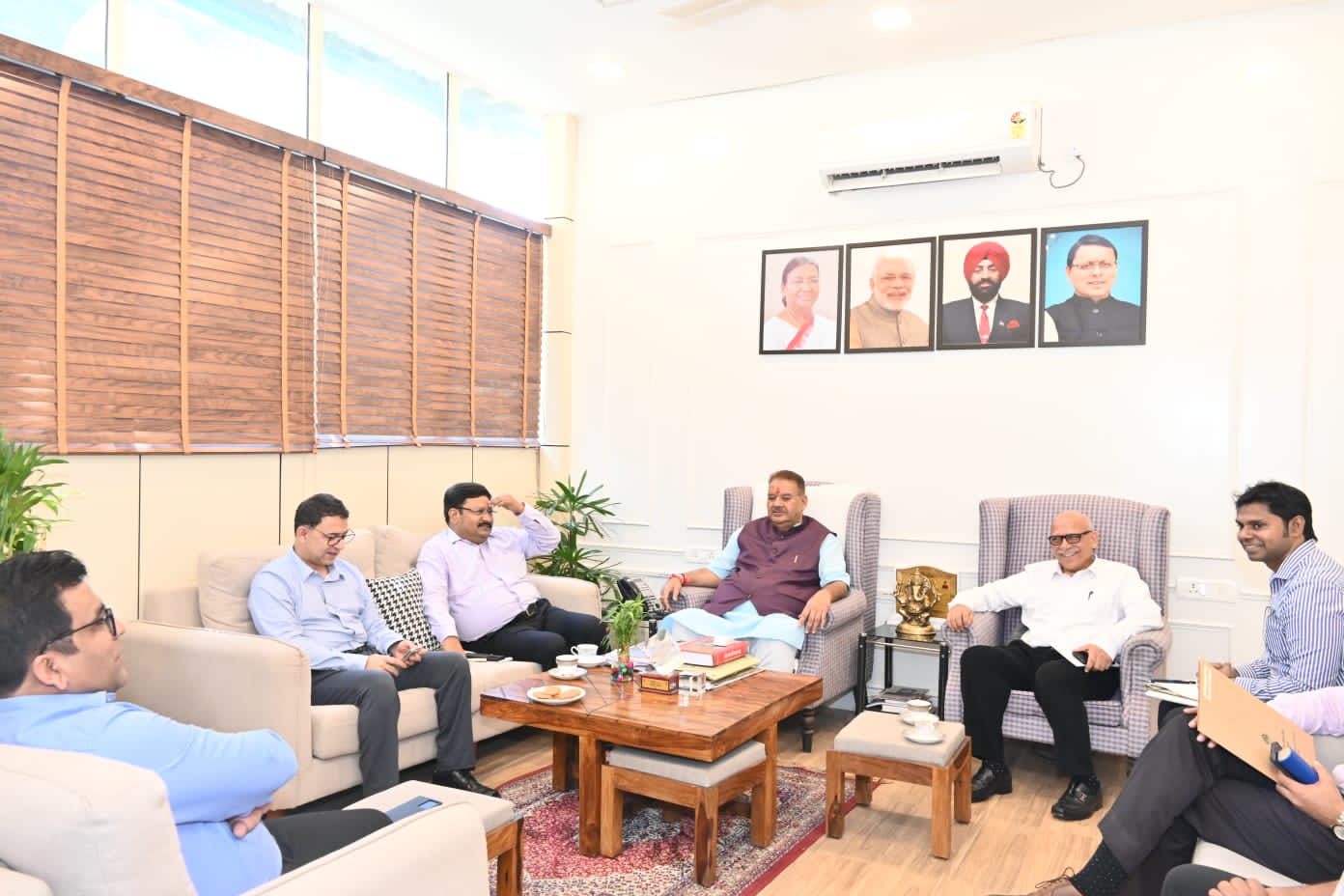 Minister Ganesh Joshi gave necessary guidelines to the officials regarding GI Mahotsav