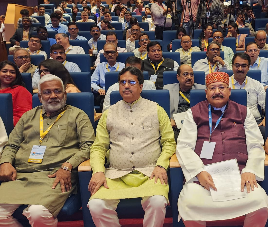 Discussion is going on on safety of dams and water management: Maharaj