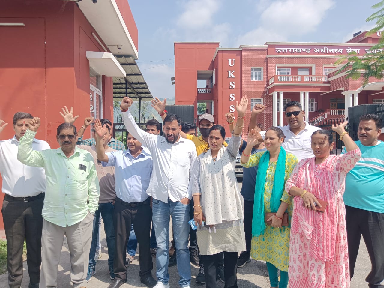 Nationalist Regional Party's demonstration in the Selection Commission