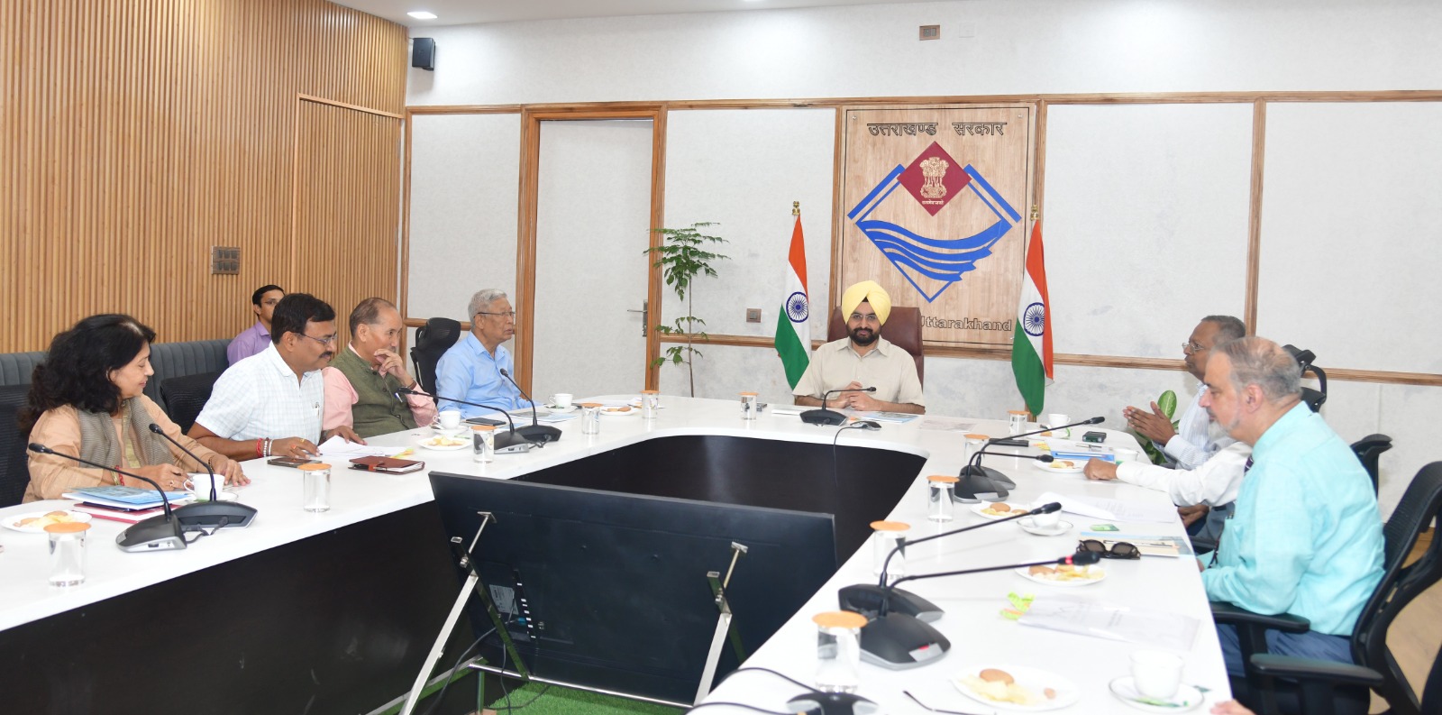 E-library mechanism should be developed in Modern Doon Library