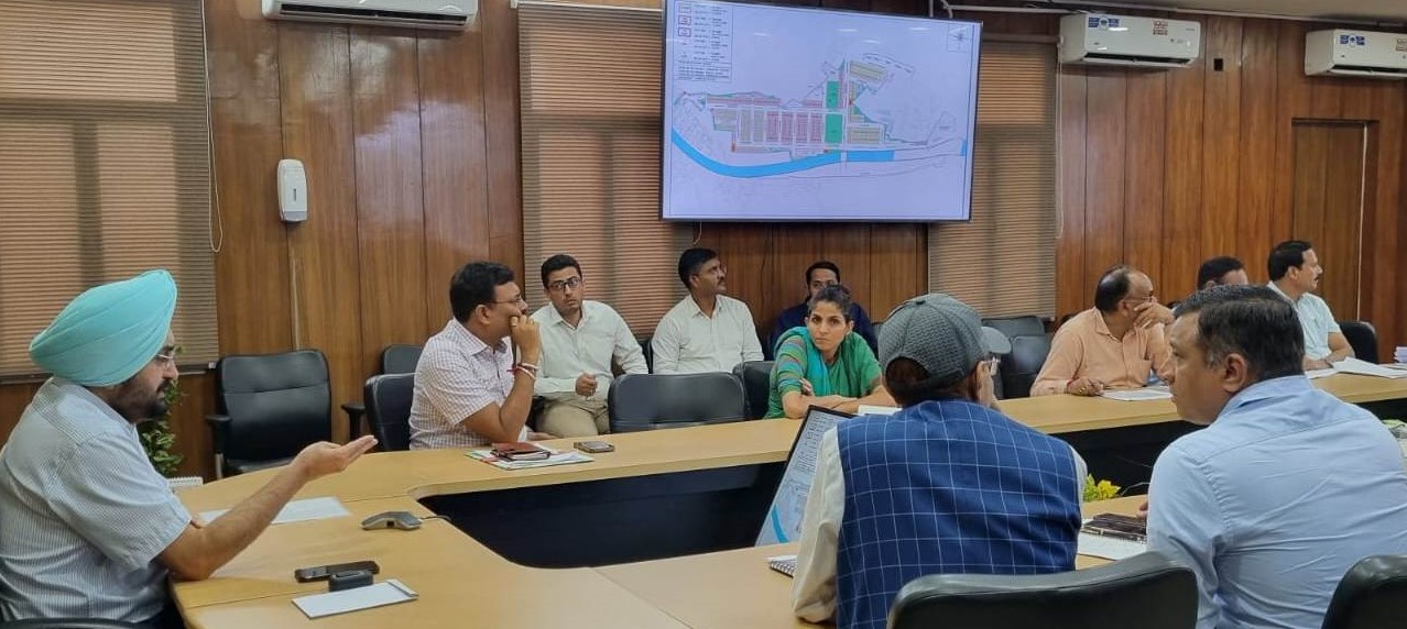 Chief Secretary took a meeting regarding commission market