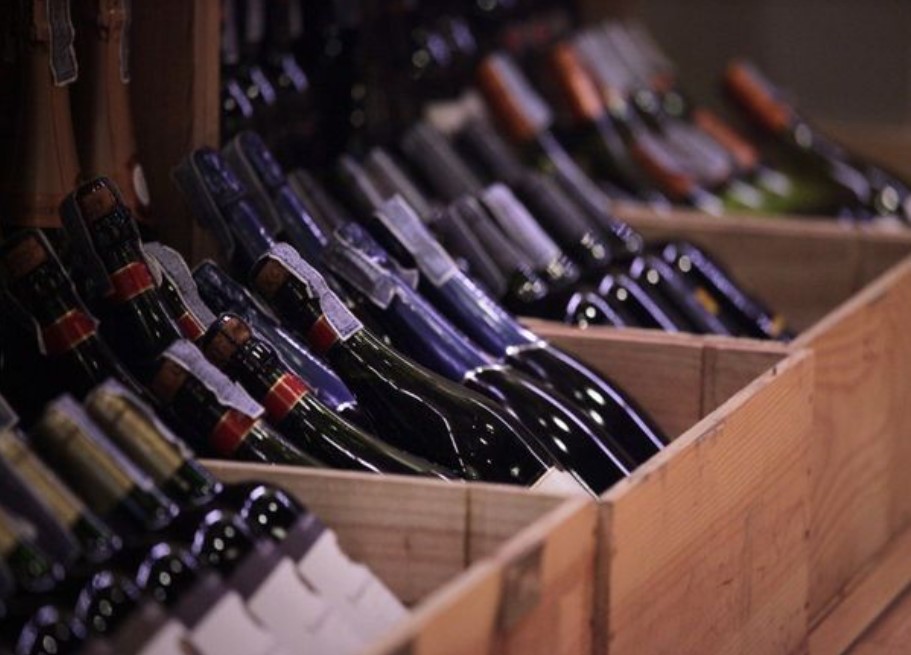 Young man cheated of Rs 20 lakh in the name of wine franchise