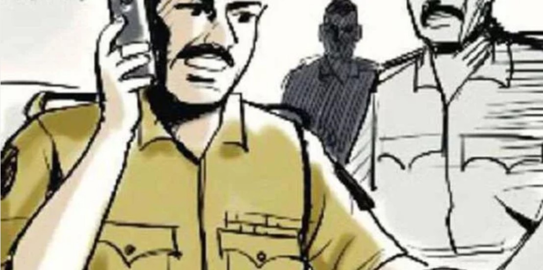 Theft worth lakhs from the house of retired inspector