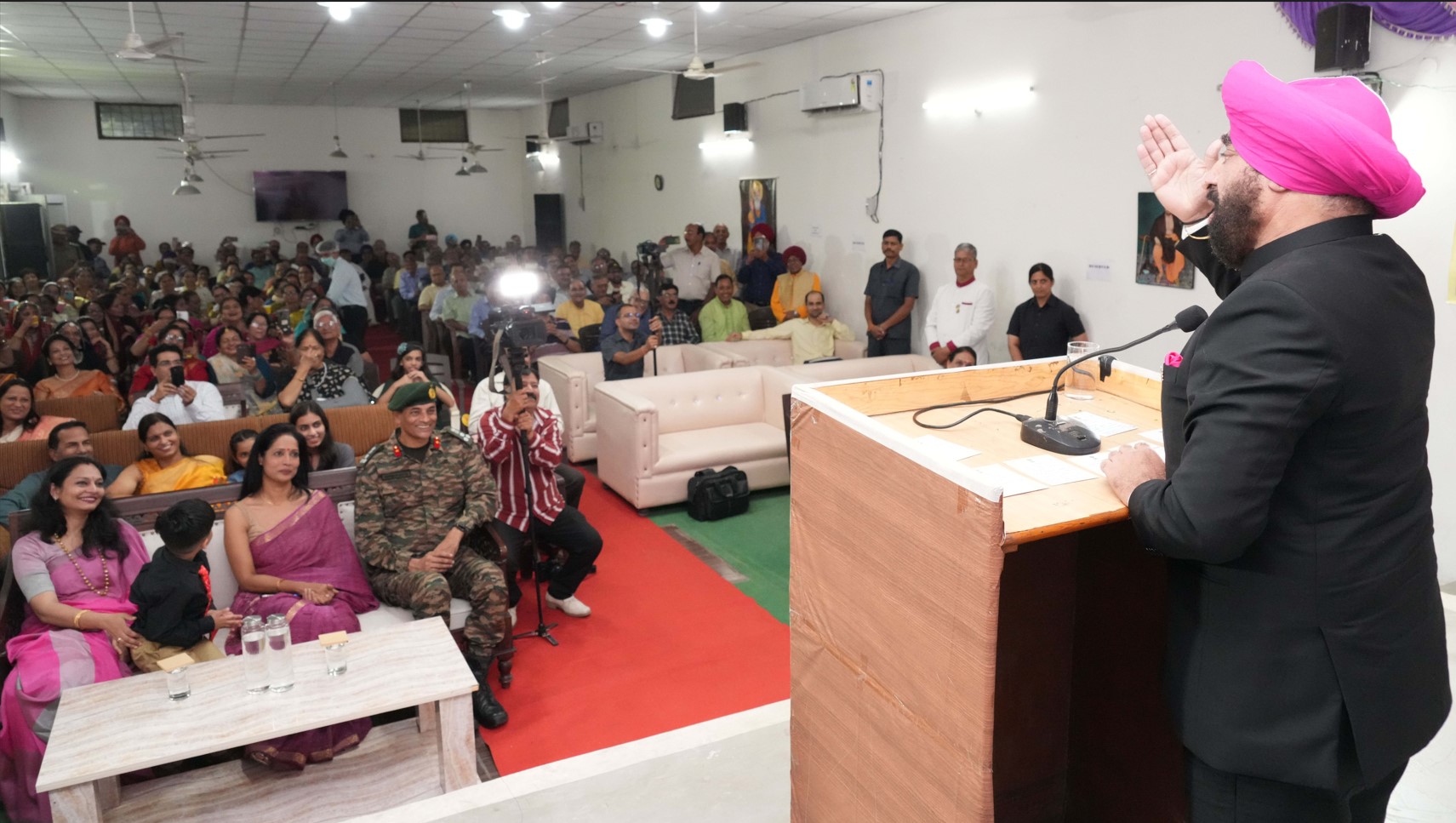 Swabhiman Kendra's 12th foundation day was celebrated, Governor participated