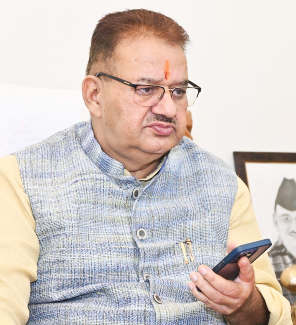 After the suspension of the Agriculture and Soil Conservation Officer of Pauri, the Chief Agriculture Officer was attached,