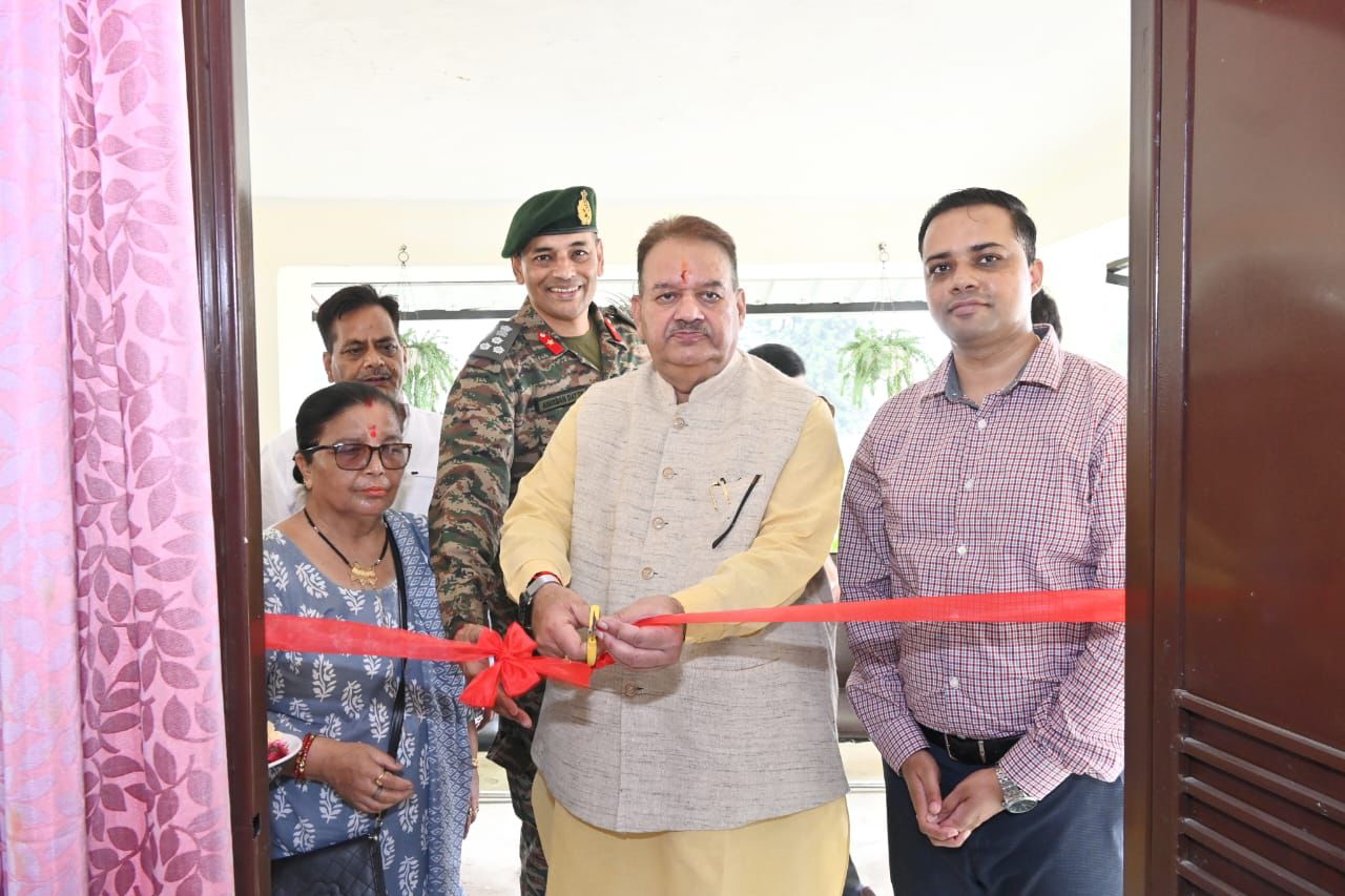 Inaugurated the library of Blooming Bird School on the occasion of Hindi Diwas.