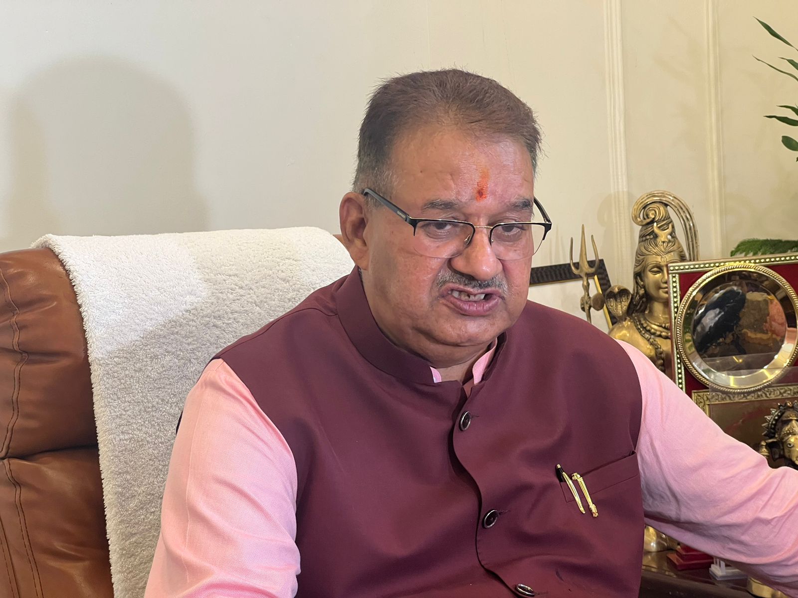 Rural Development Minister Ganesh Joshi wrote a letter to Union Rural Development Minister Giriraj Singh.