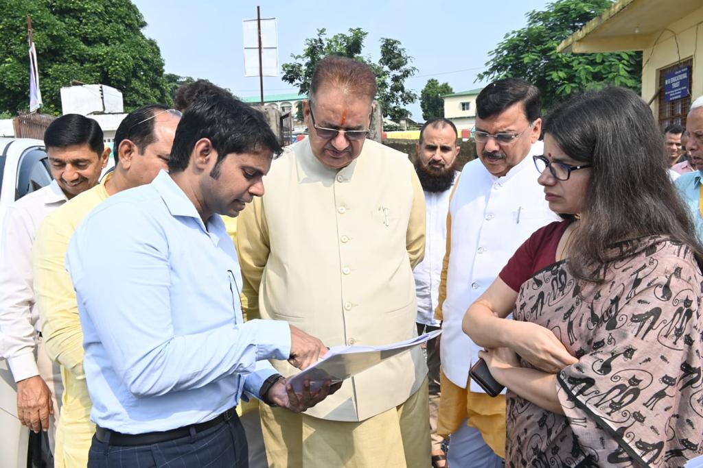 Minister Ganesh Joshi inspected the venue of the festival to be organized in Haldwani.