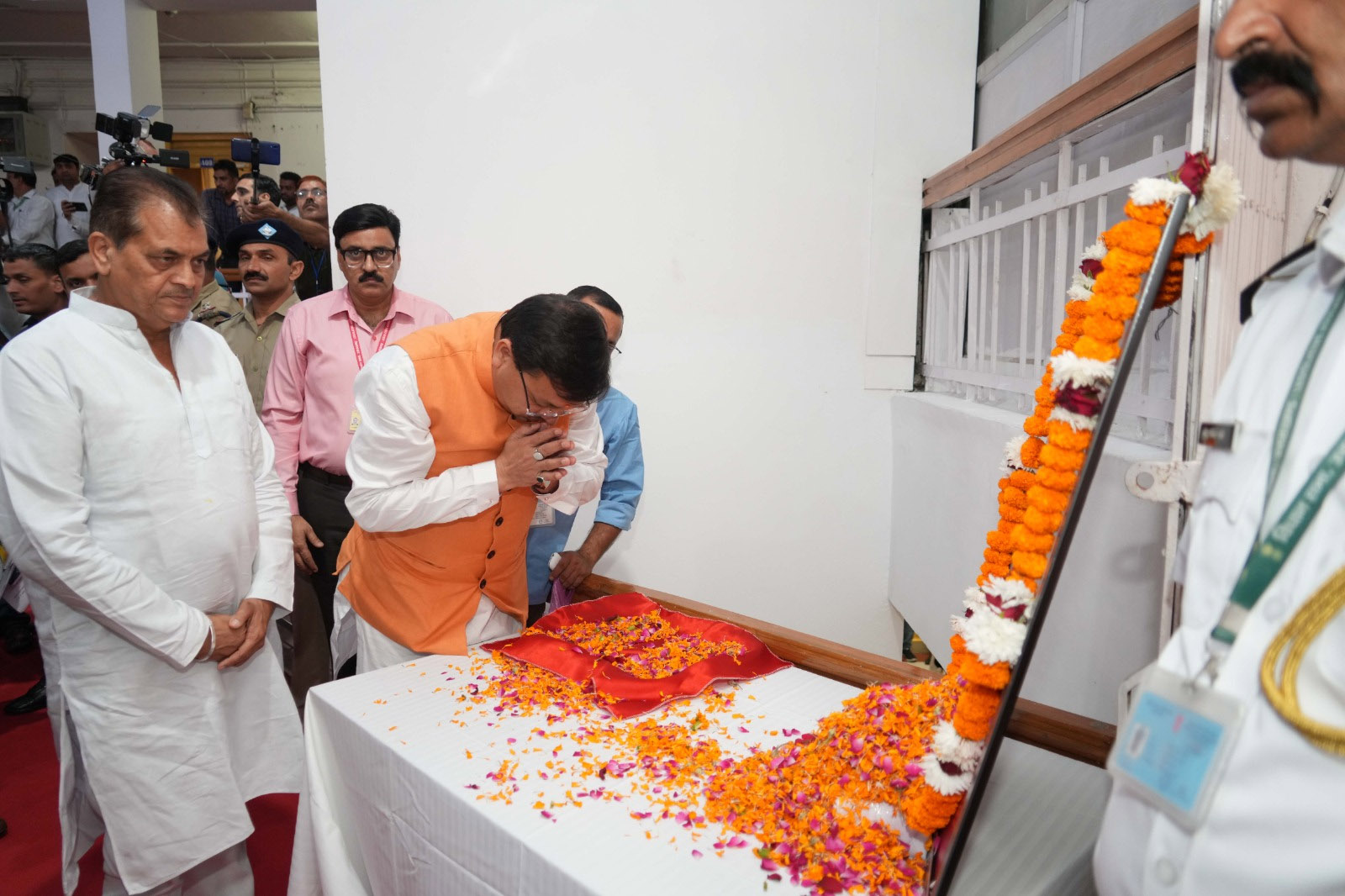 Monsoon session of Assembly begins, tribute paid to Chandan Ramdas on the first day