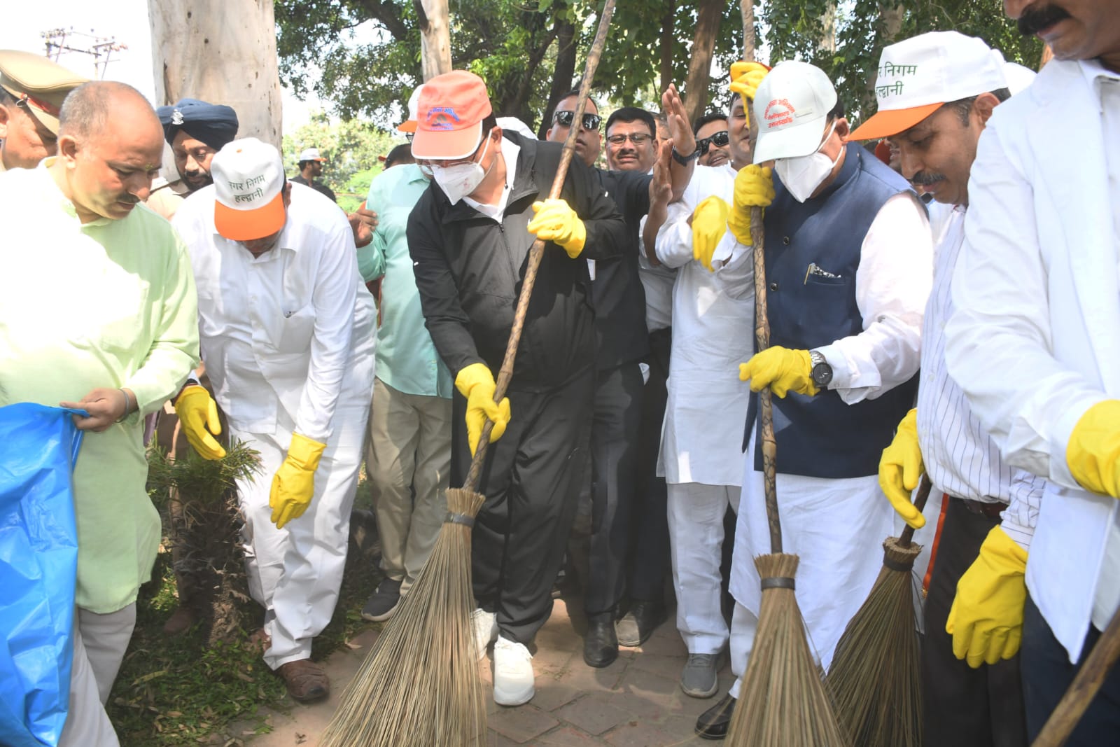 Keep only one dream in mind to make India clean: CM Dhami