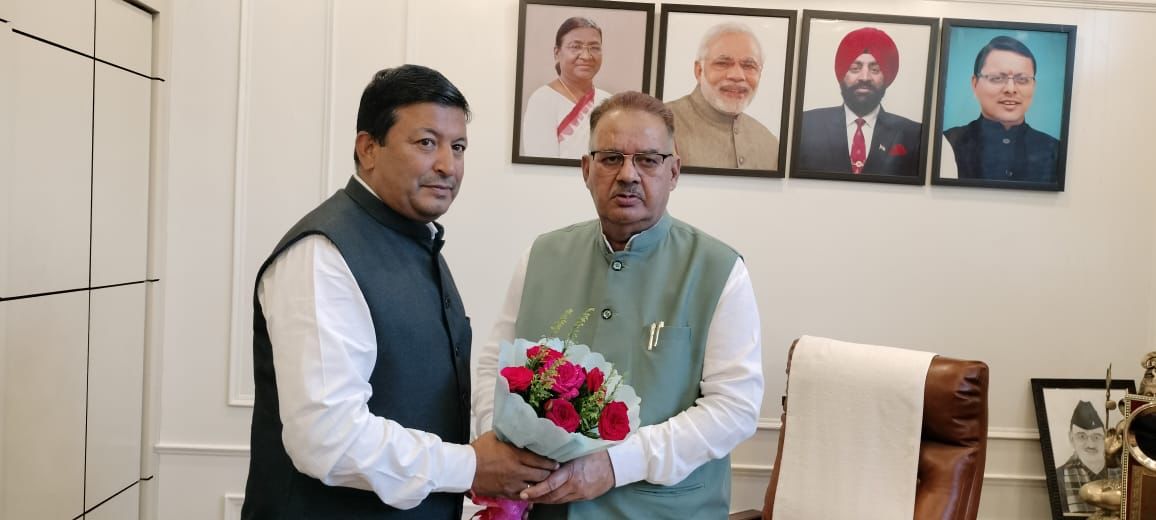Cabinet Minister Ganesh Joshi congratulated the newly appointed responsible Shiv Singh Bisht.