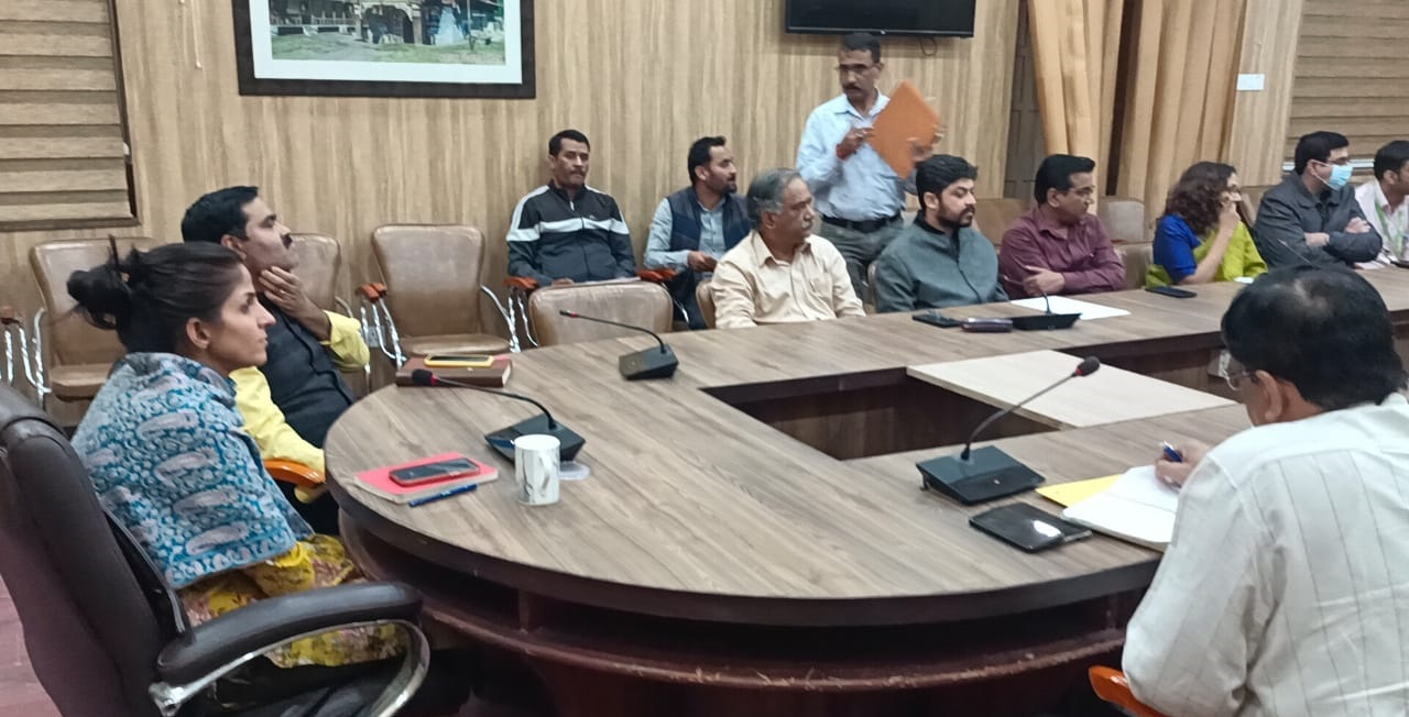 DM reviewed dengue situation