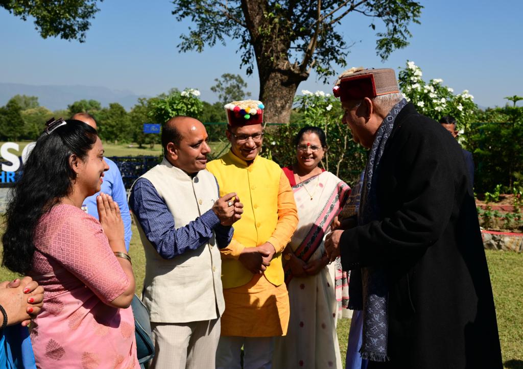 Yamunotri region delegation met the Vice President, invited to visit the Dham