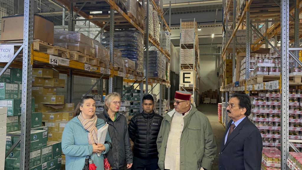 Agriculture Minister Joshi visited the wholesale fruit and vegetable market in Frankfurt, Germany.