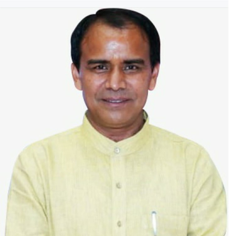 Health Minister honored blood donor Shiromani Anil Verma