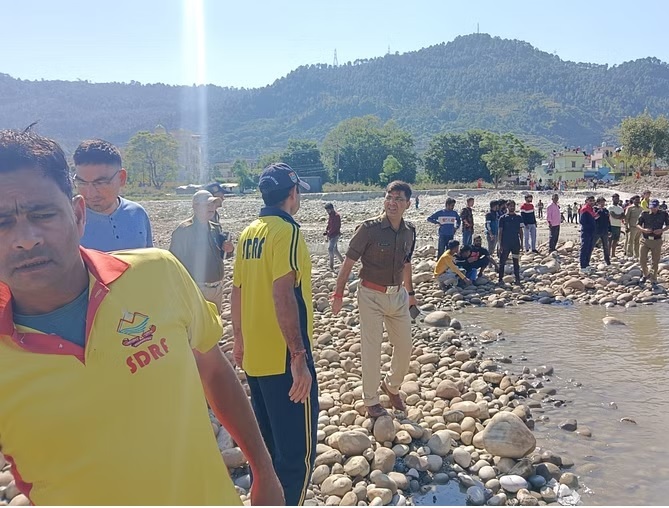 Young man who went for Dussehra puja drowns in river, search continues