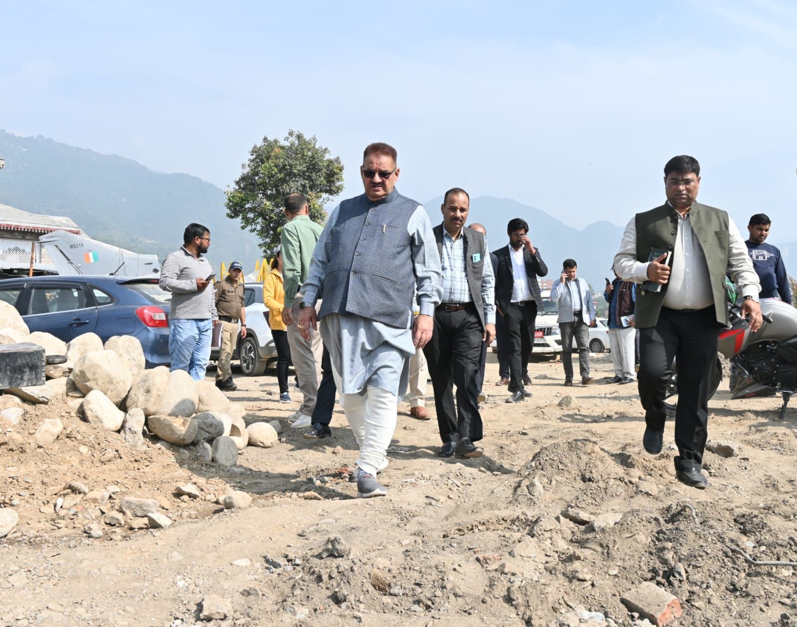 21 roads will soon be built in the state under the Mera Gaon Meri Sadak scheme.