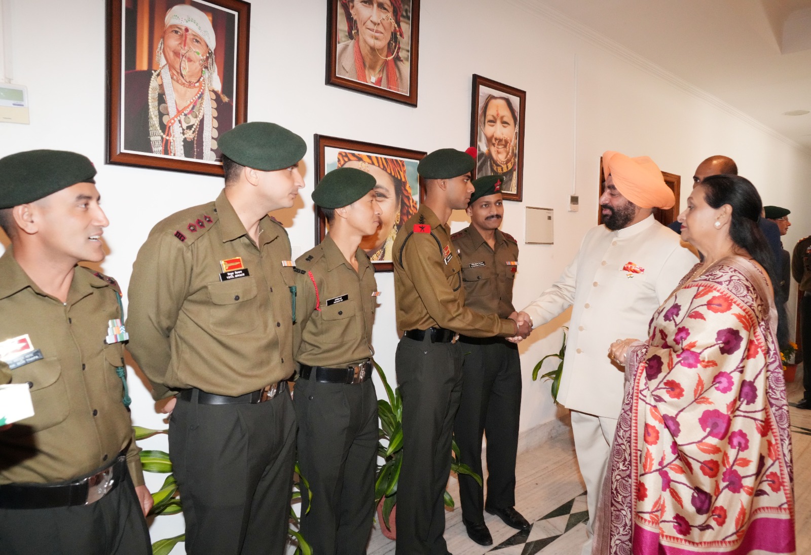 The Governor met the soldiers of various army units and wished them a happy Diwali.