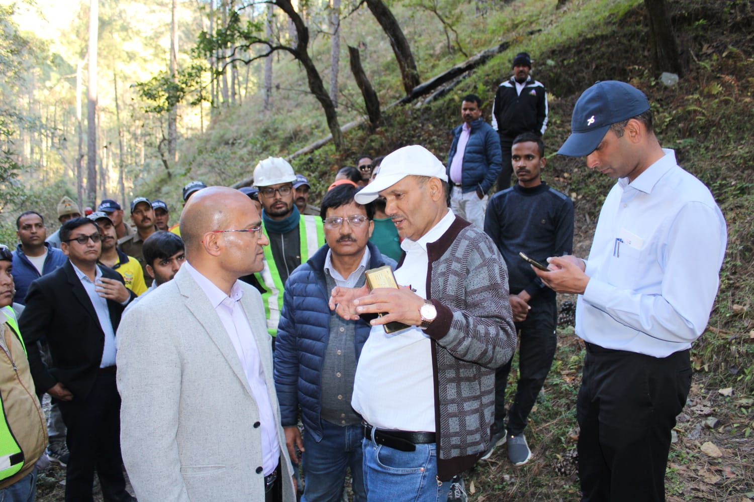 Rescue operation continues on war footing in the tunnel in Silkyara.