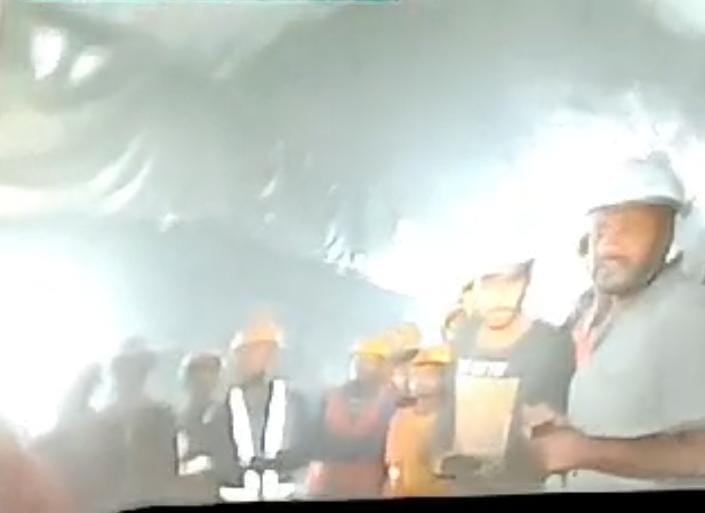 Endoscopic camera reached the tunnel, 41 workers seen safe