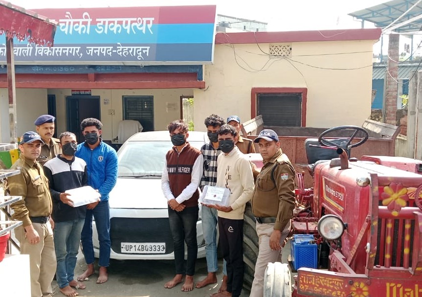 Police revealed the robbery that took place in Vikasnagar area